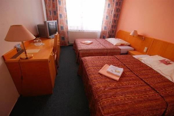 A-Sport Hotel Brno Bagian luar foto